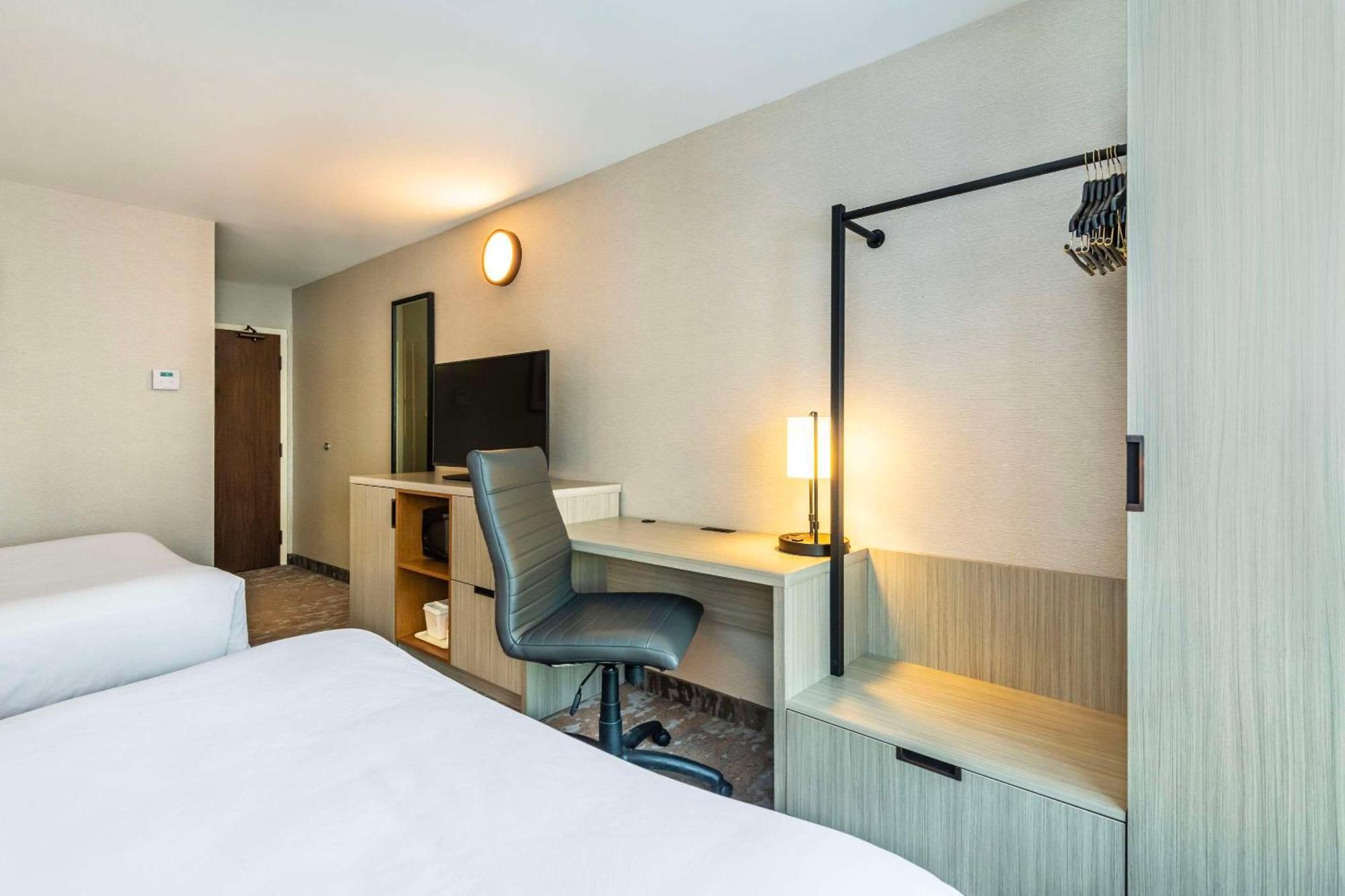 Comfort Inn Airport East Québec Eksteriør billede